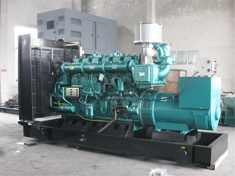 中山200KW 柴油发电机的油耗是多少?